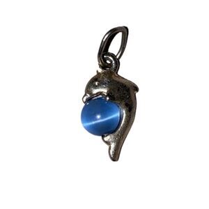 Beautiful Sterling Silver & Aqua Cats Eye Dolphin Pendent